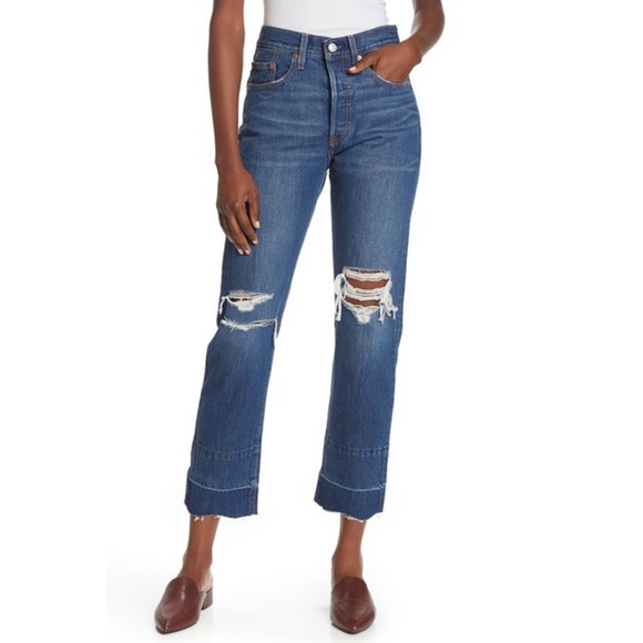 levi's 501 crop jeans with frayed hem in midwash blue